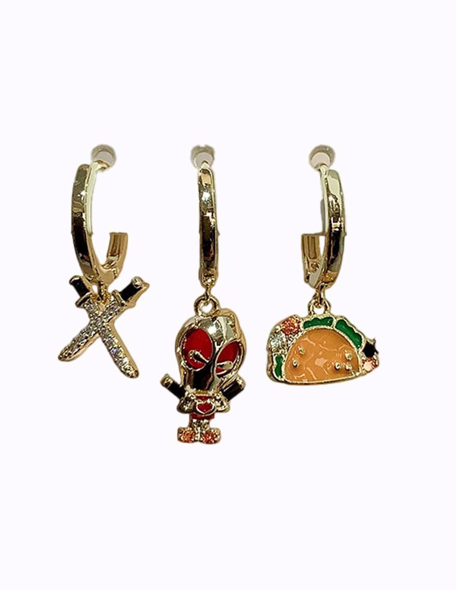 Set de aretes de cruz Deadpool de oro laminado 10 K con acabado brillante 2