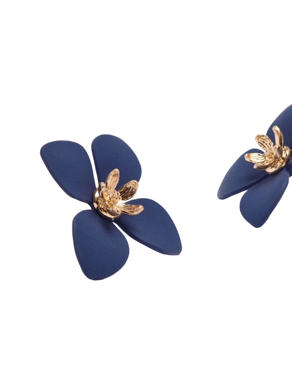 Aretes cortos de flor Trend con acabado liso 2