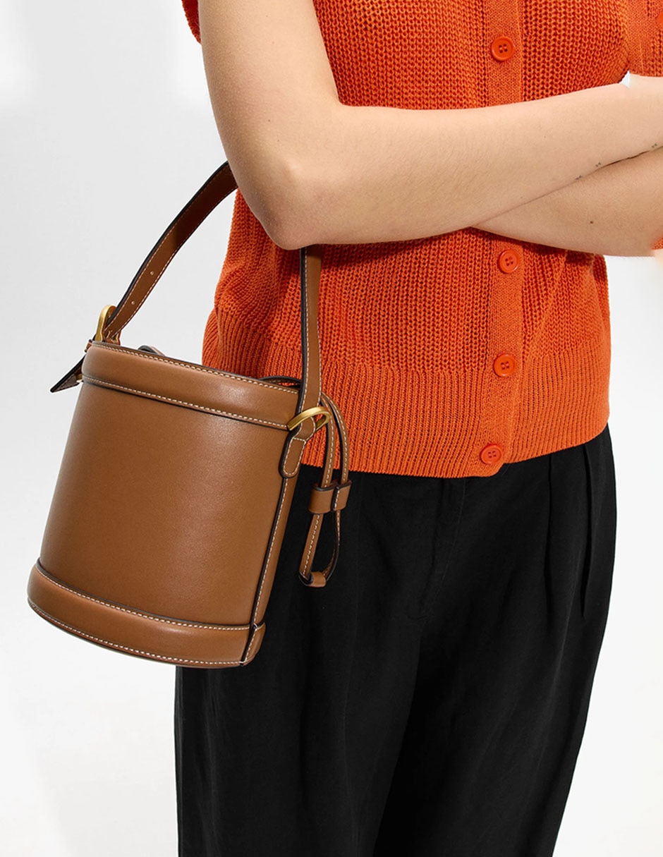 Bolsa Bucket Parfois Venice De Poliuretano Para Mujer
