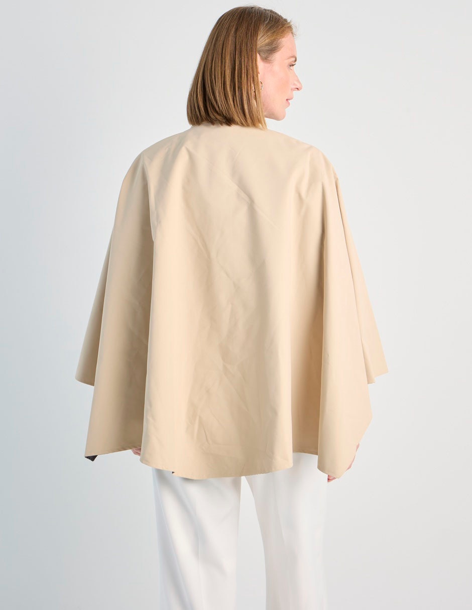 Capa para mujer