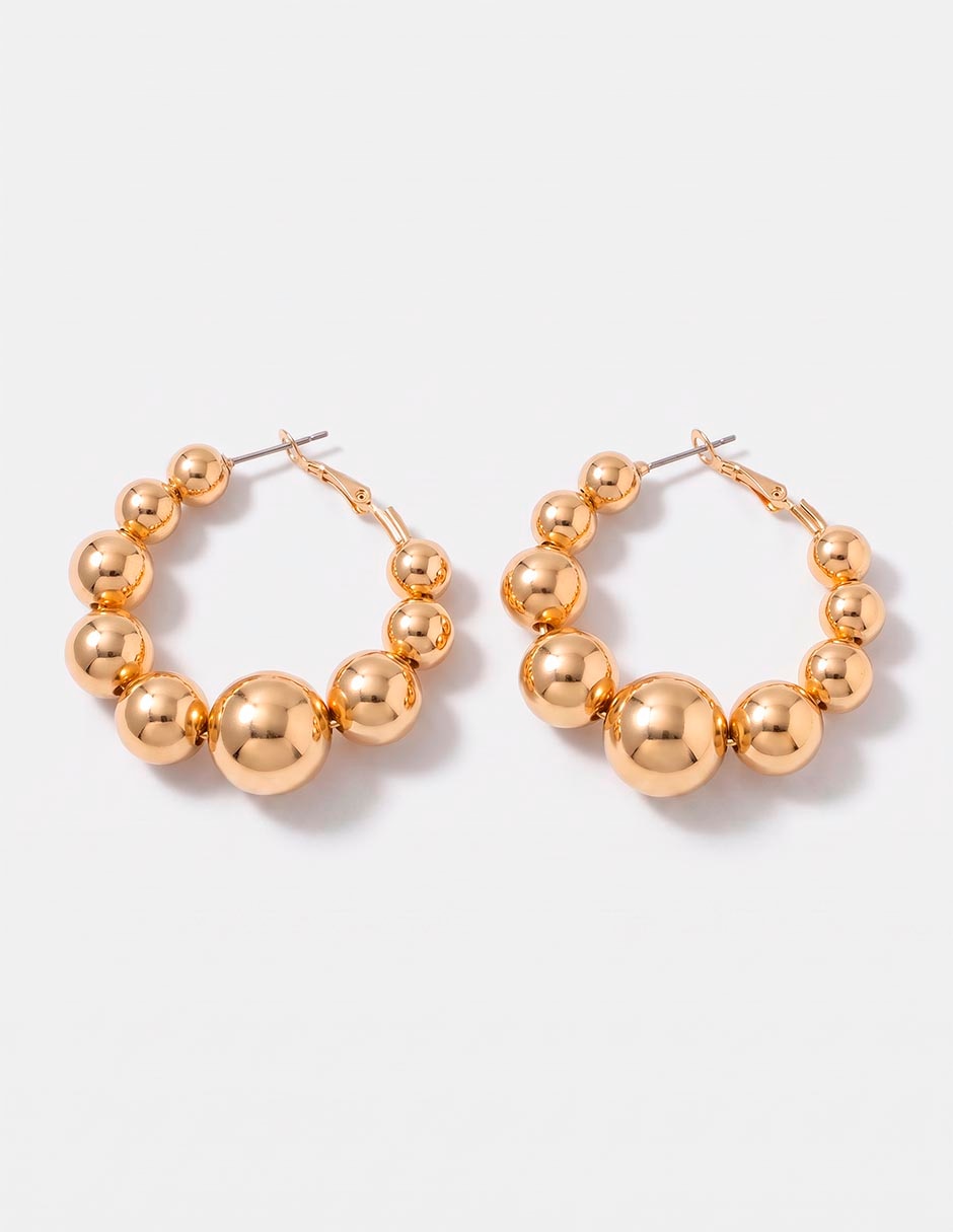 Aretes cortos con acabado brillante 1