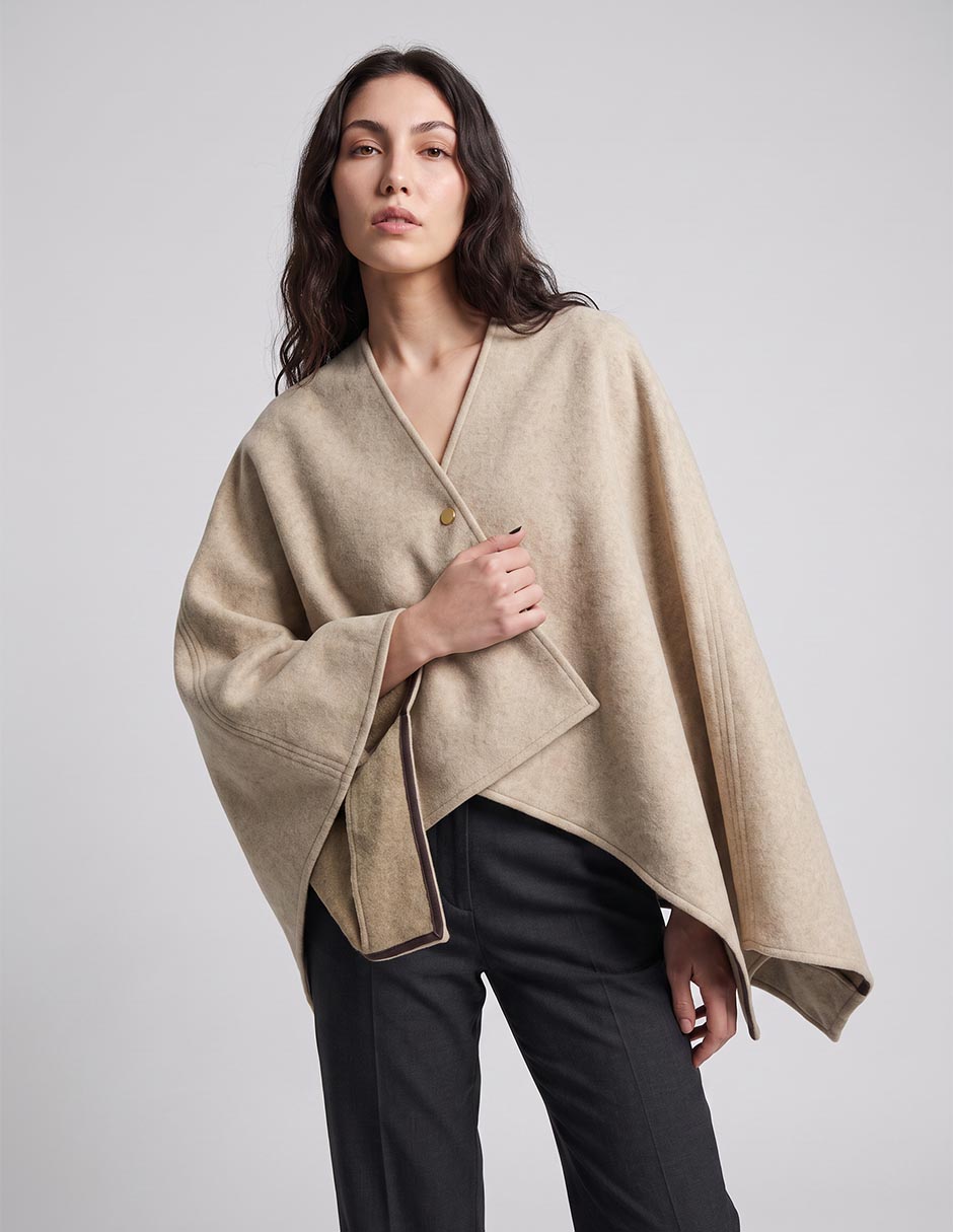 Capa para mujer 3