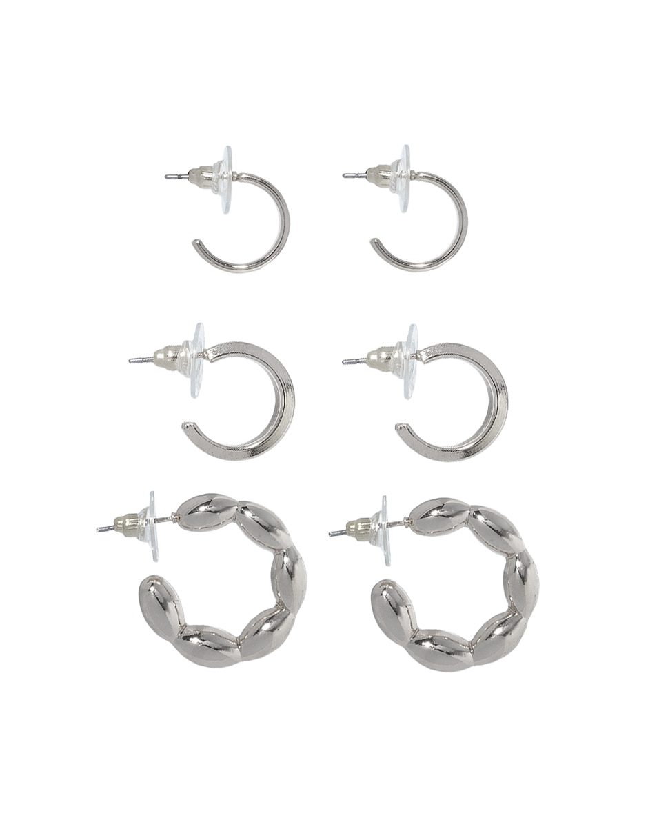 Aretes corto circular de metal con acabado lustre Aretes corto circular de metal con acabado lustre