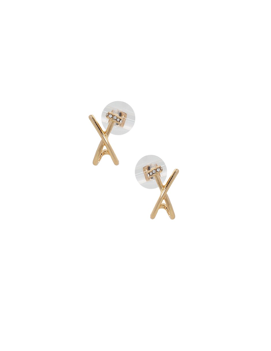 Aretes cortos de corazón con acabado lustre