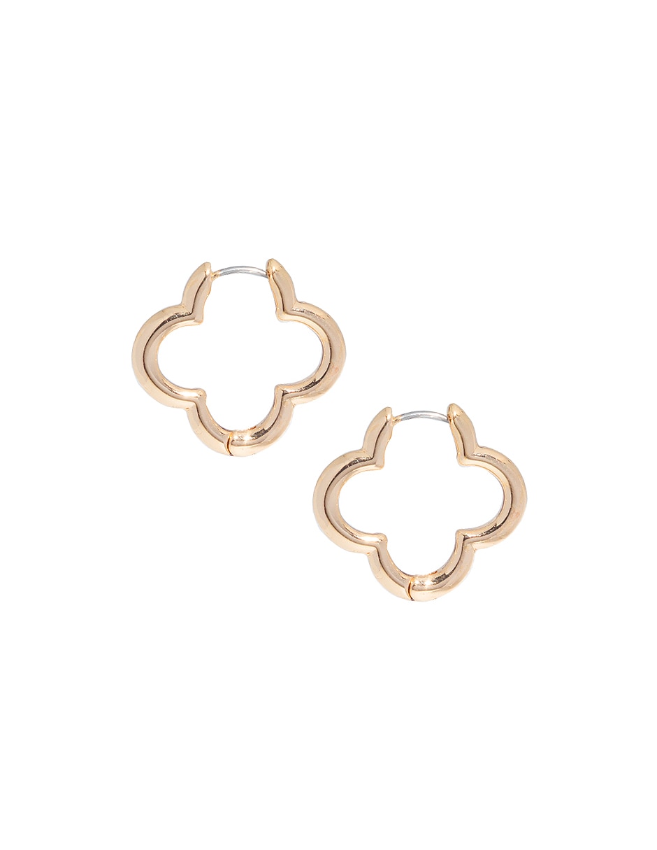 Aretes corto de trébol de metal con acabado lustre 1