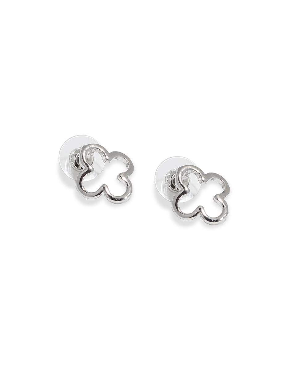 Aretes corto de trébol de metal con acabado lustre 3