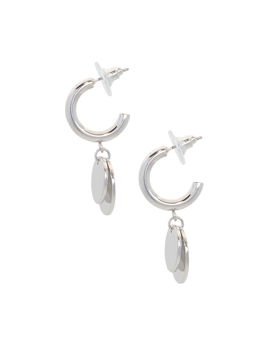 Aretes cortos de metal con acabado lustre 4