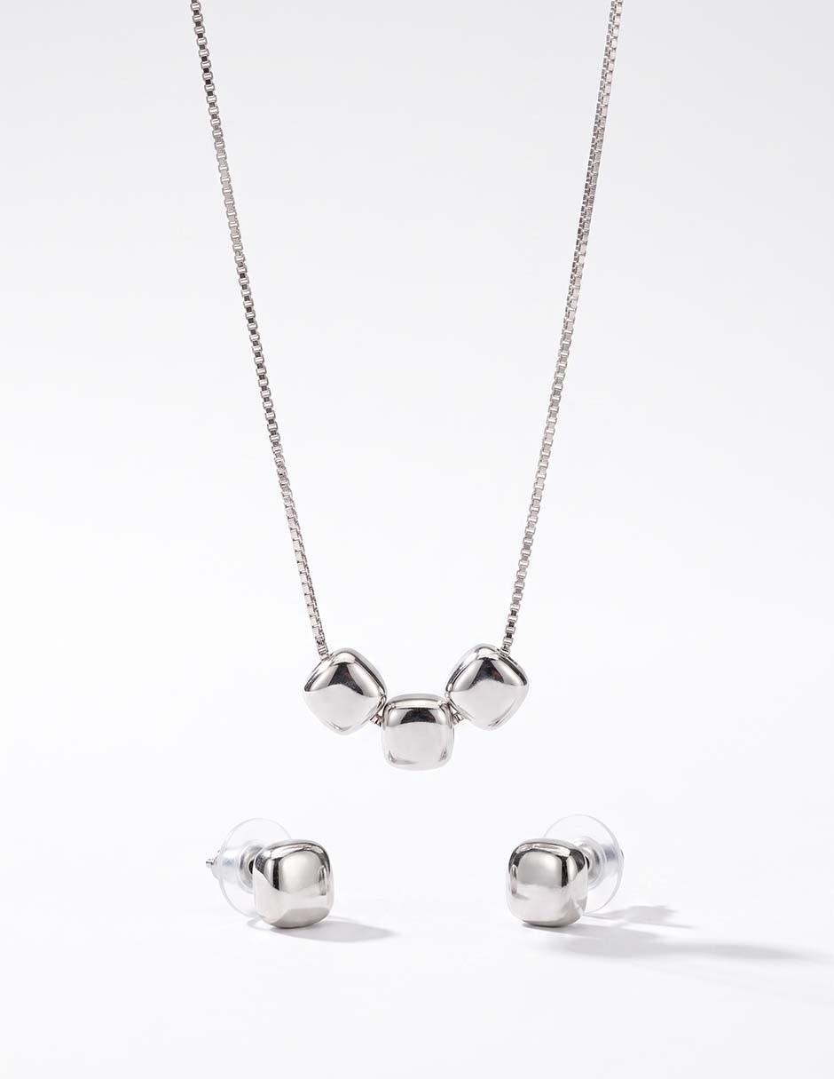 Set de collar y aretes 1