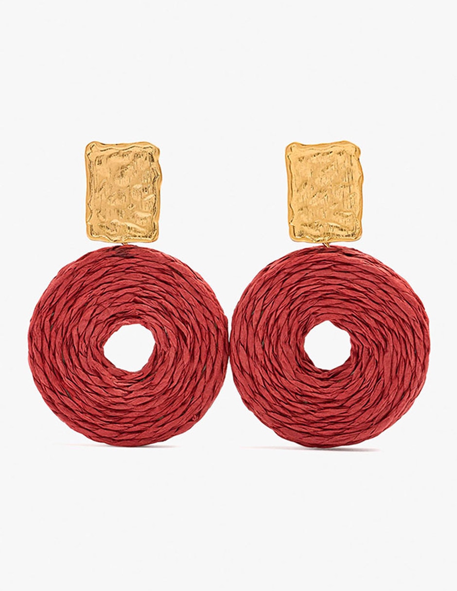 Aretes almara con acabado mate Aretes almara con acabado mate