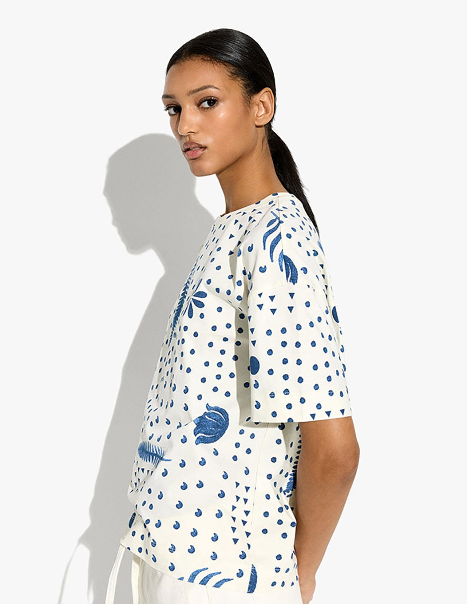 Playera manga corta t display cuello redondo para mujer 3