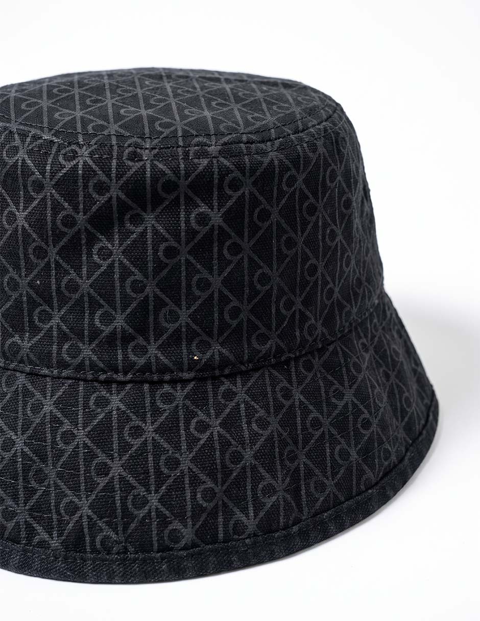 Sombrero bucket calvin klein con estampado logo 4