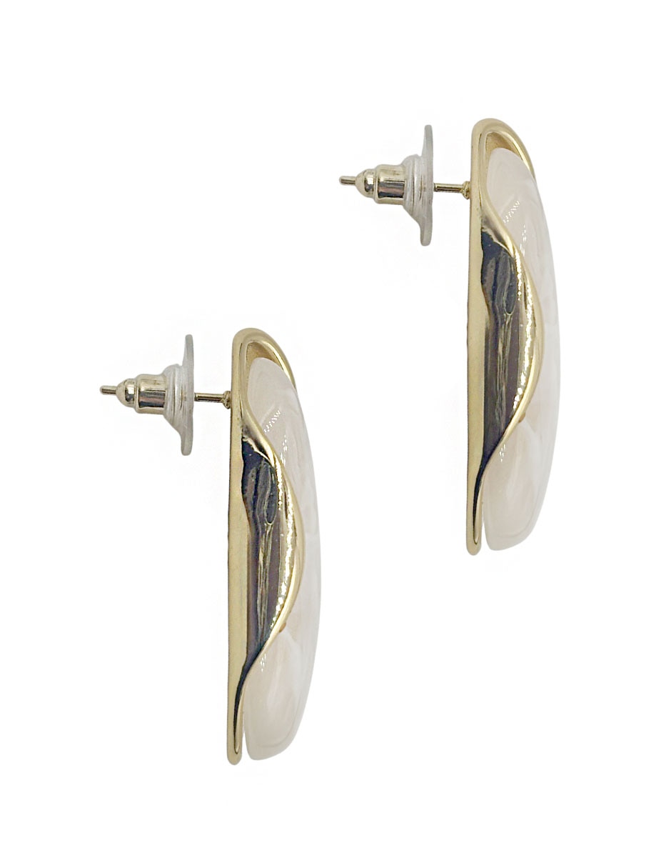 Aretes largos con acabado liso 3