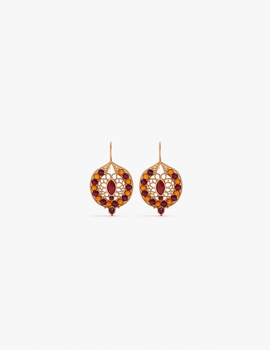 Aretes largos masked con acabado mate Aretes largos masked con acabado mate