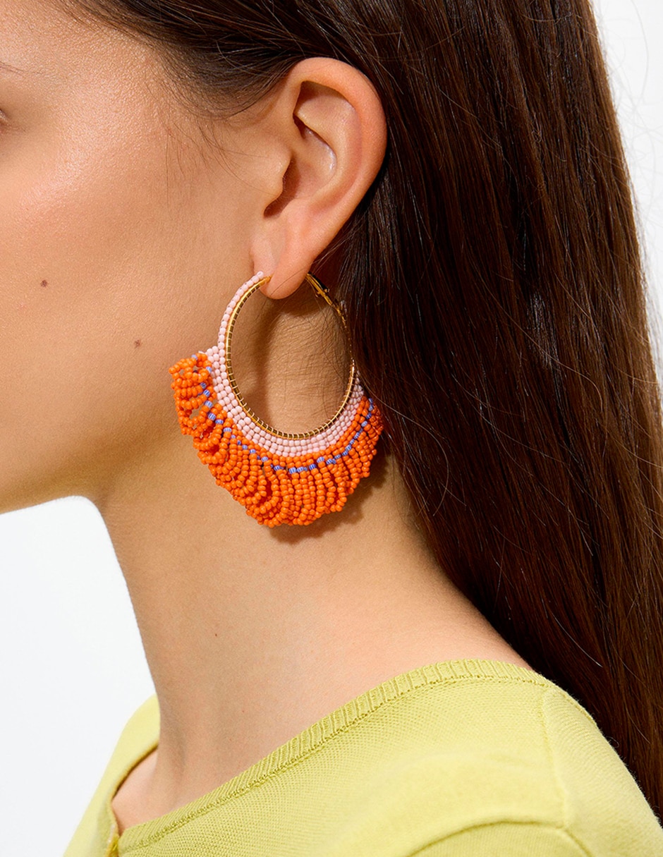 Aretes largos tutti block con acabado mate 3