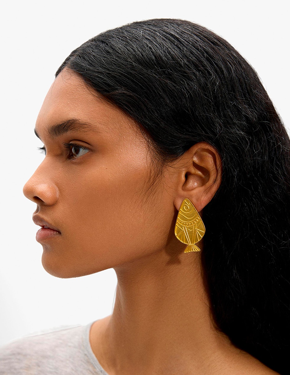 Aretes largos almara con acabado mate 4