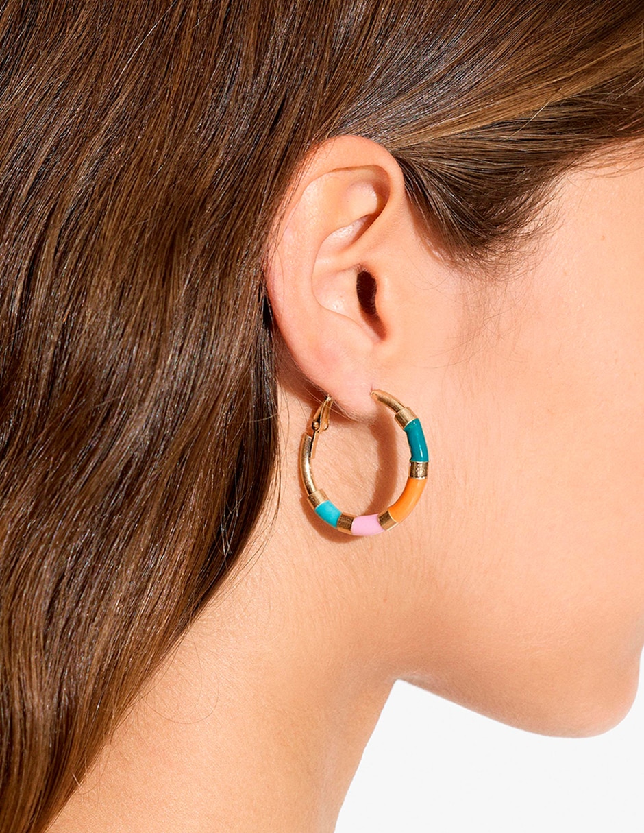 Aretes largos Bandana Bay con acabado mate 3