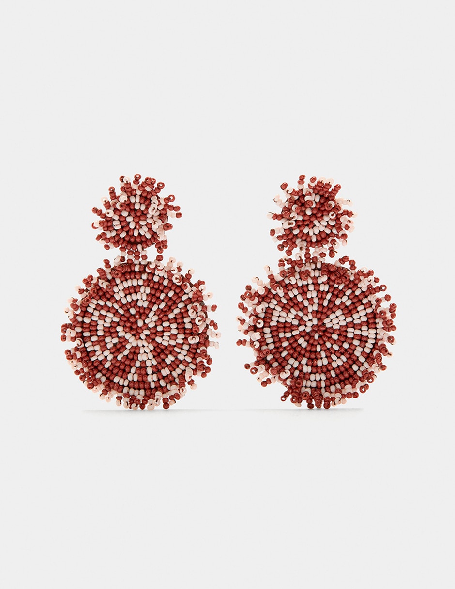 Aretes largos tutti block con acabado mate Aretes largos tutti block con acabado mate