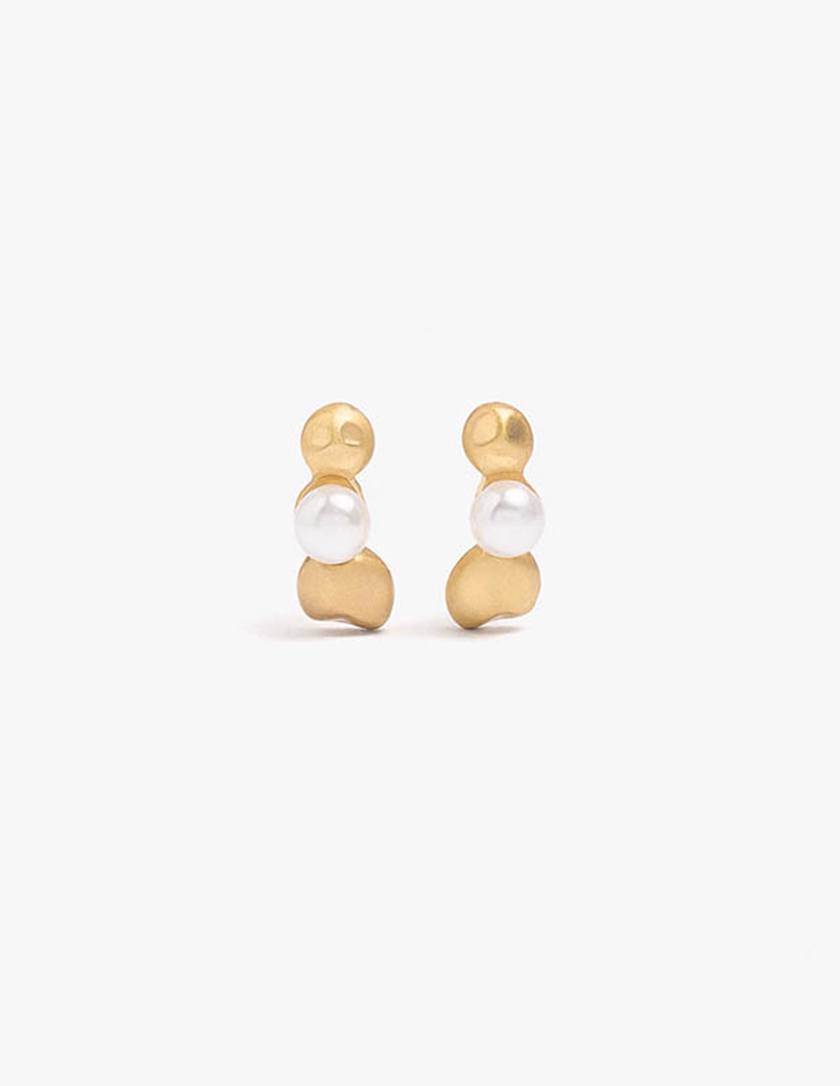 Arete Golden delicates de zinc con acabado mate