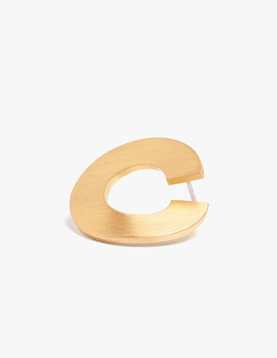 Arete Golden delicates con acabado mate 2