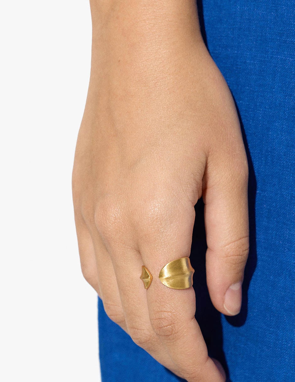 Anillo golden delicates de latón 4