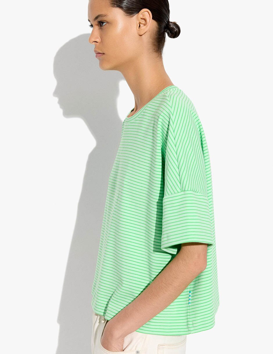 Playera manga corta cuello redondo para mujer 3