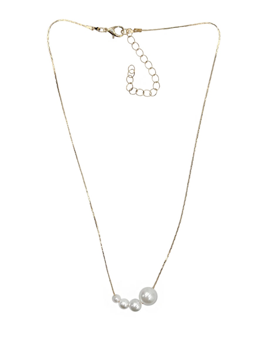 Collar de metal 3