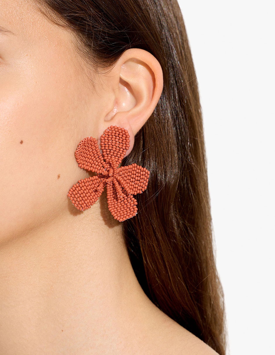 Aretes de hierro con acabado mate 4
