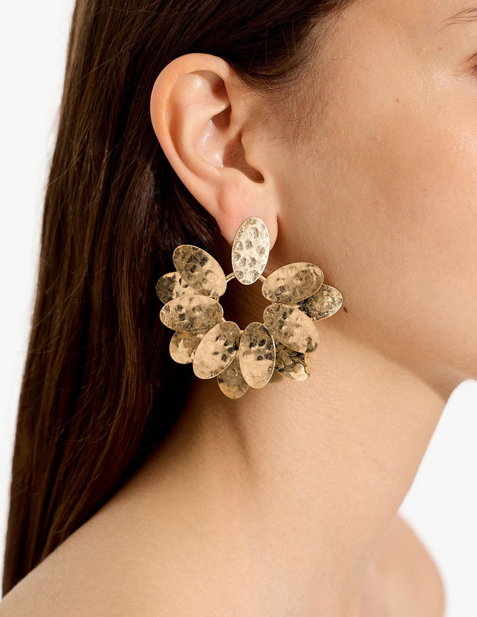 Aretes de hierro con acabado mate 4