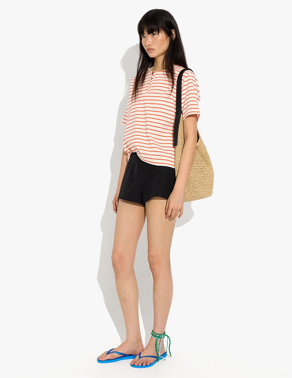 Playera manga corta cuello redondo para mujer 3