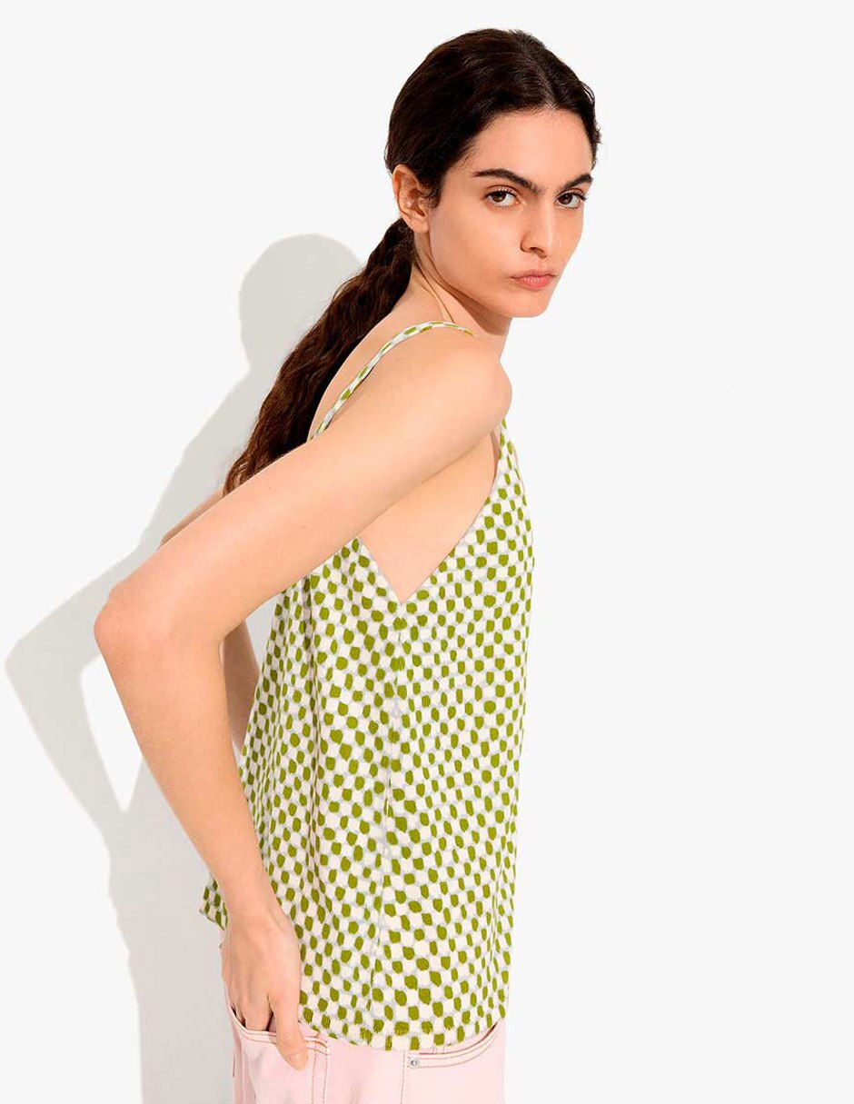 Top cuello redondo escote cuadrado 3
