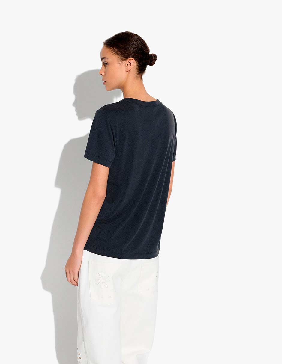 Playera cuello redondo para mujer 2