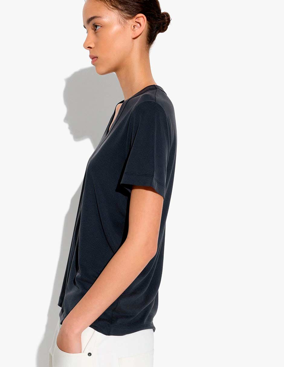 Playera cuello redondo para mujer 3