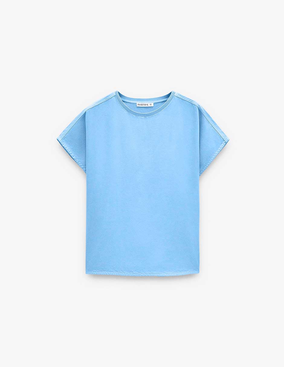 Top cuello redondo escote cuadrado 5