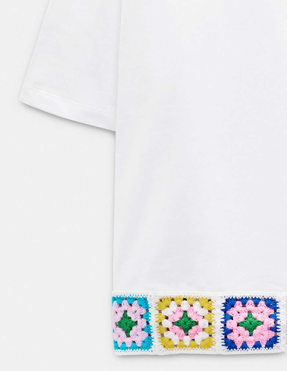 Playera cuello redondo para mujer 6
