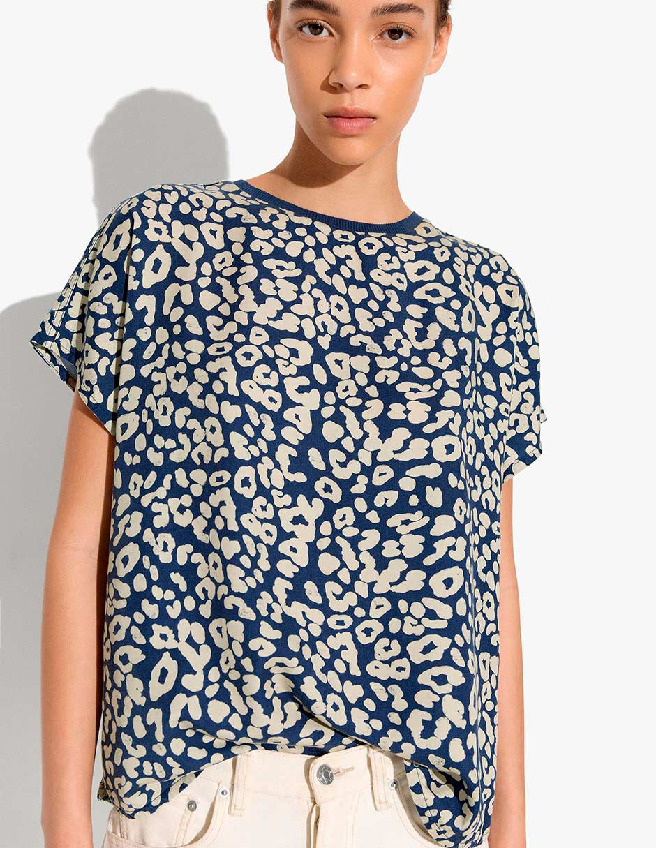 Top cuello redondo escote cuadrado Top cuello redondo escote cuadrado