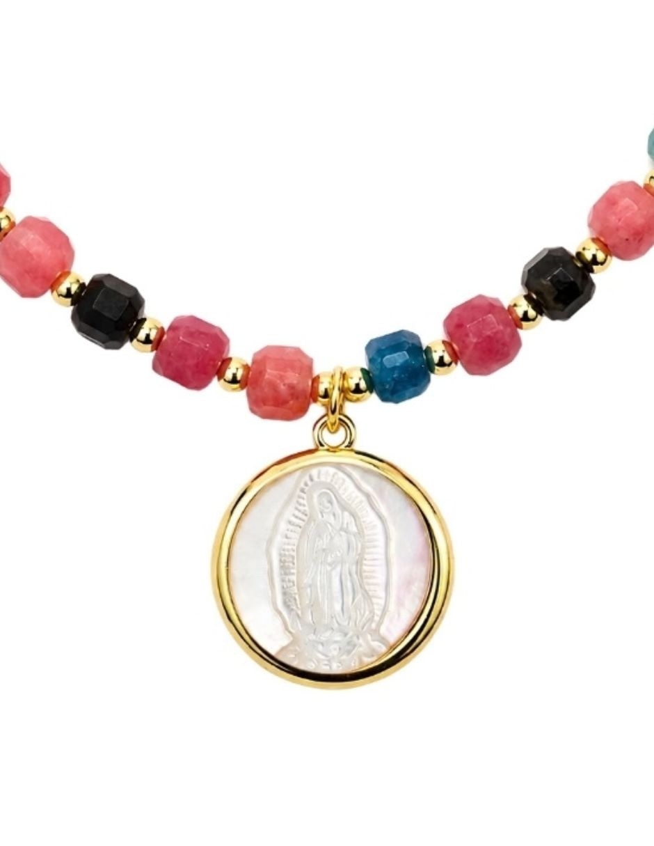 Collar con dije de virgen de guadalupe alhena
