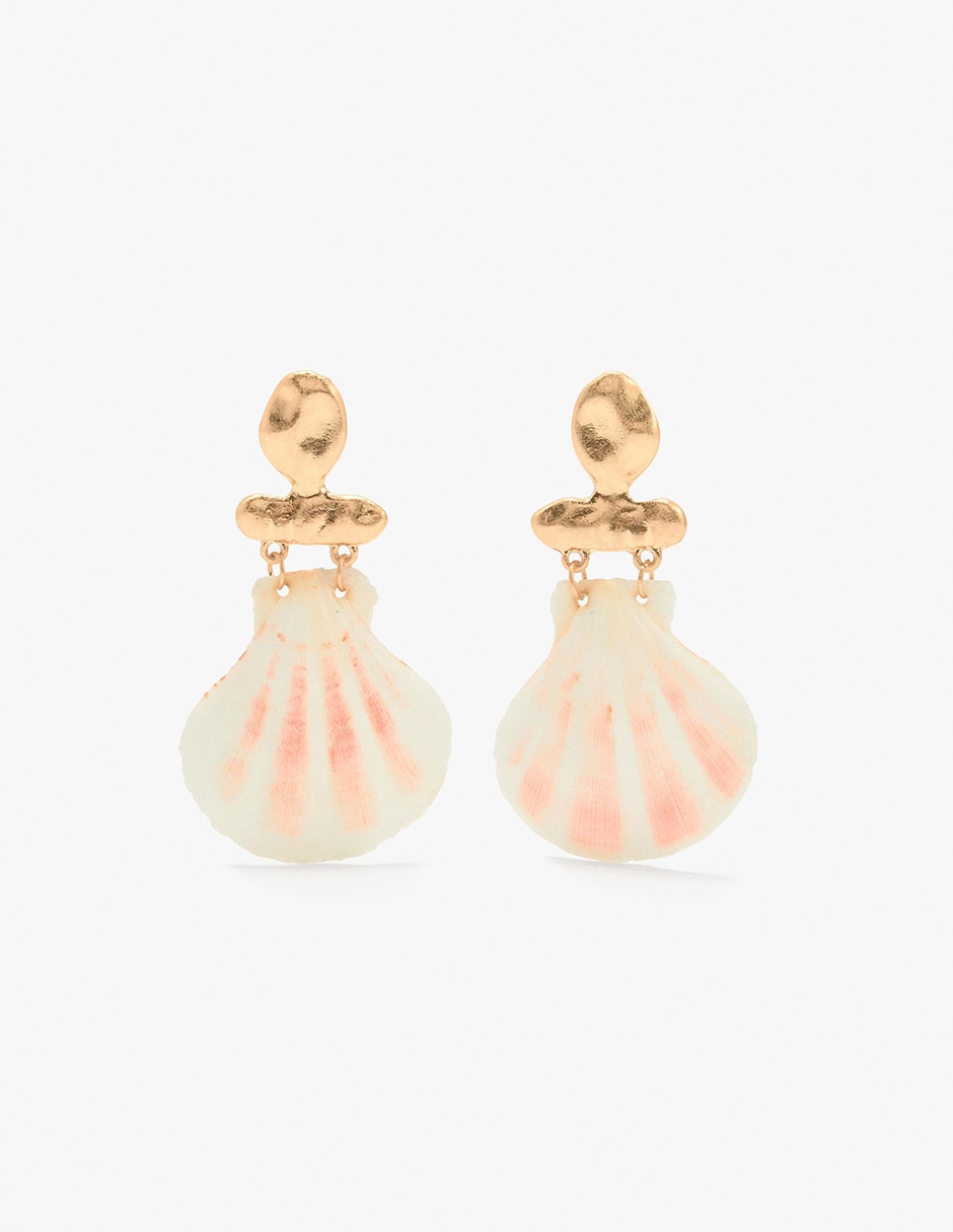 Aretes largos con acabado mate