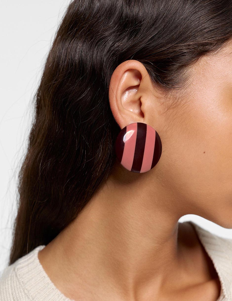 Aretes largos con acabado mate 4