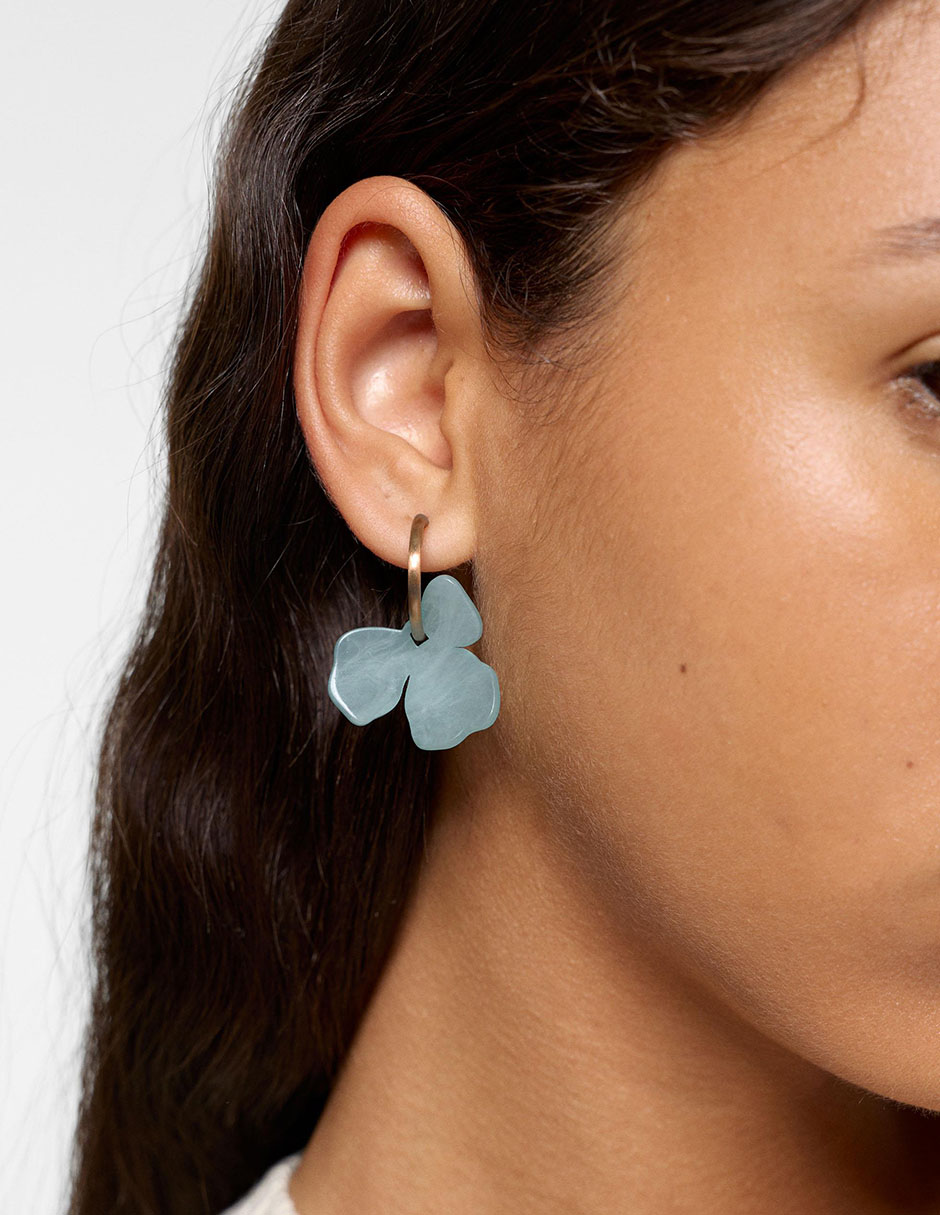 Aretes largos con acabado mate 3