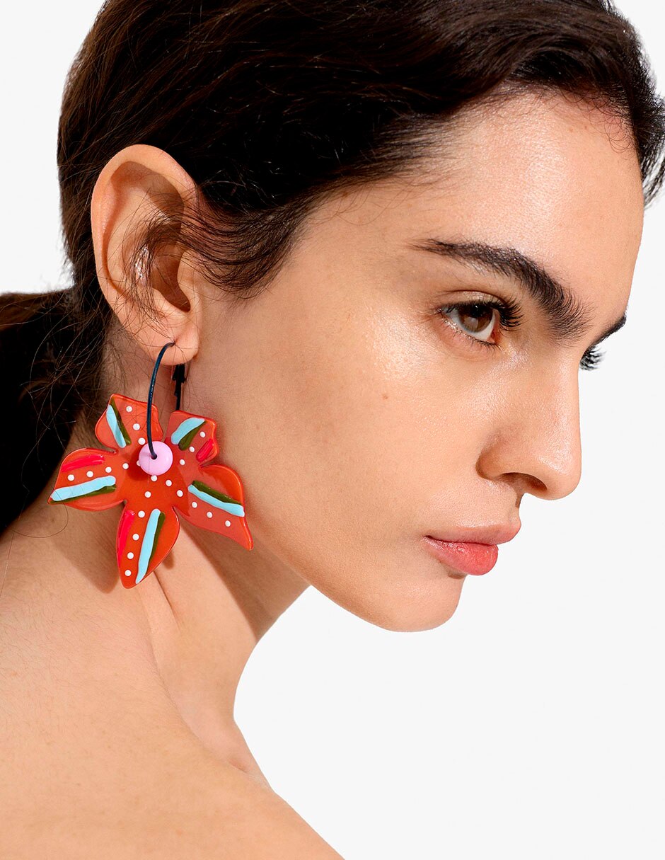 Aretes largos con acabado mate 3