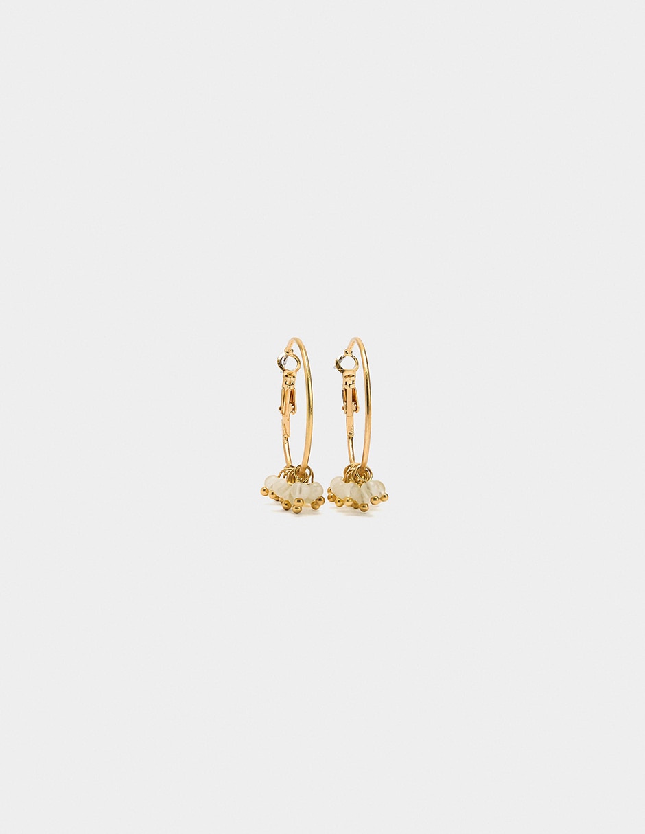 Aretes largos con acabado mate