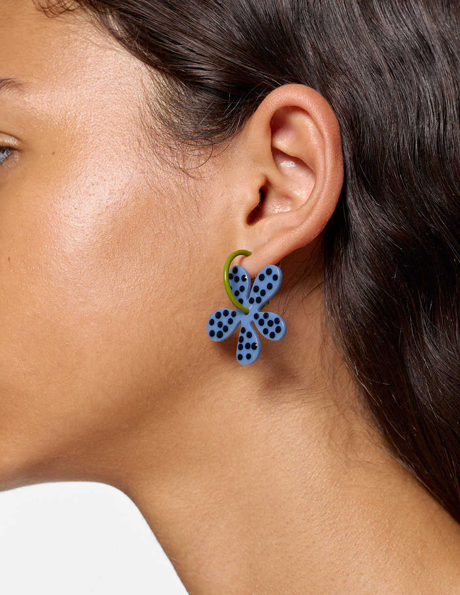 Aretes largos con acabado mate 2