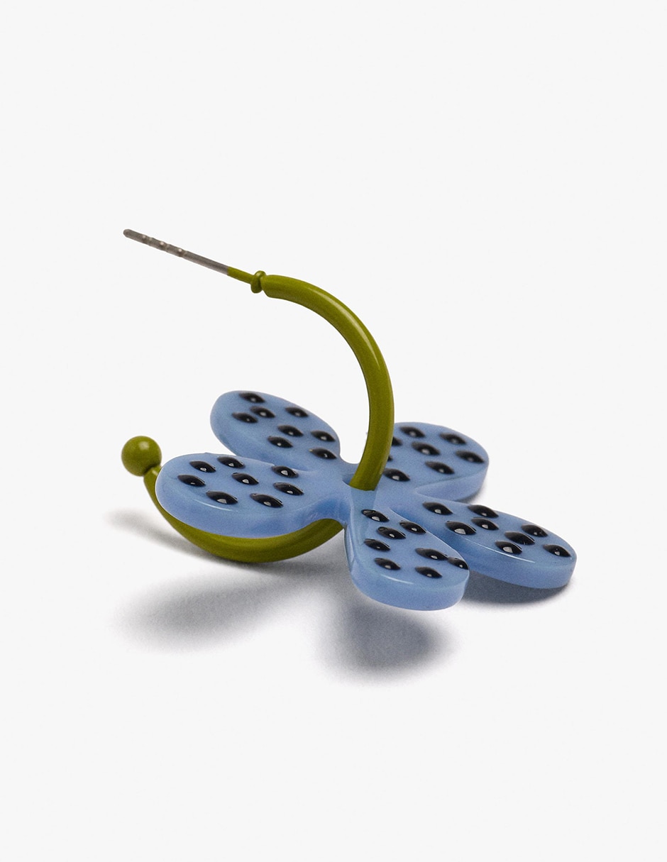 Aretes largos con acabado mate 3