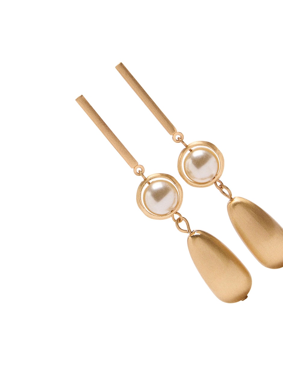 Aretes largos con acabado mate 3