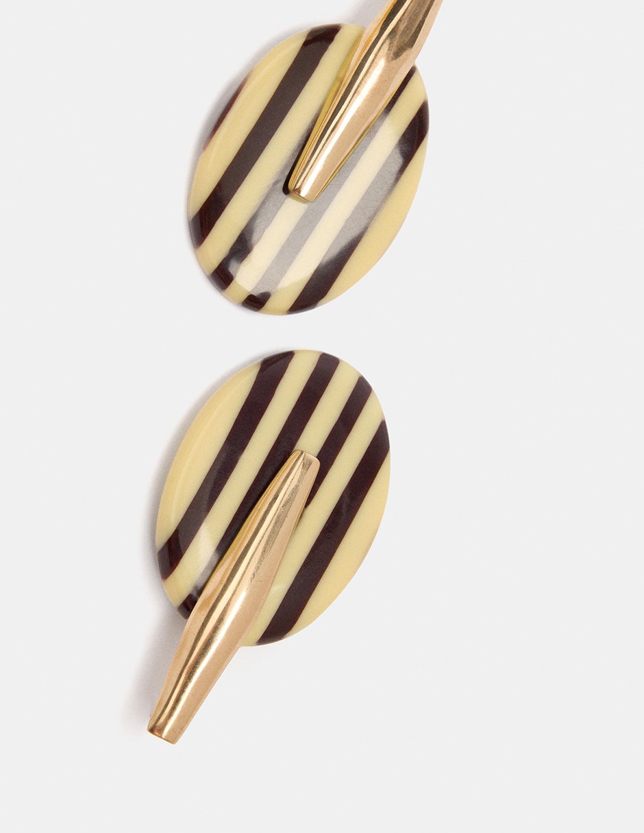 Aretes largos con acabado mate 2