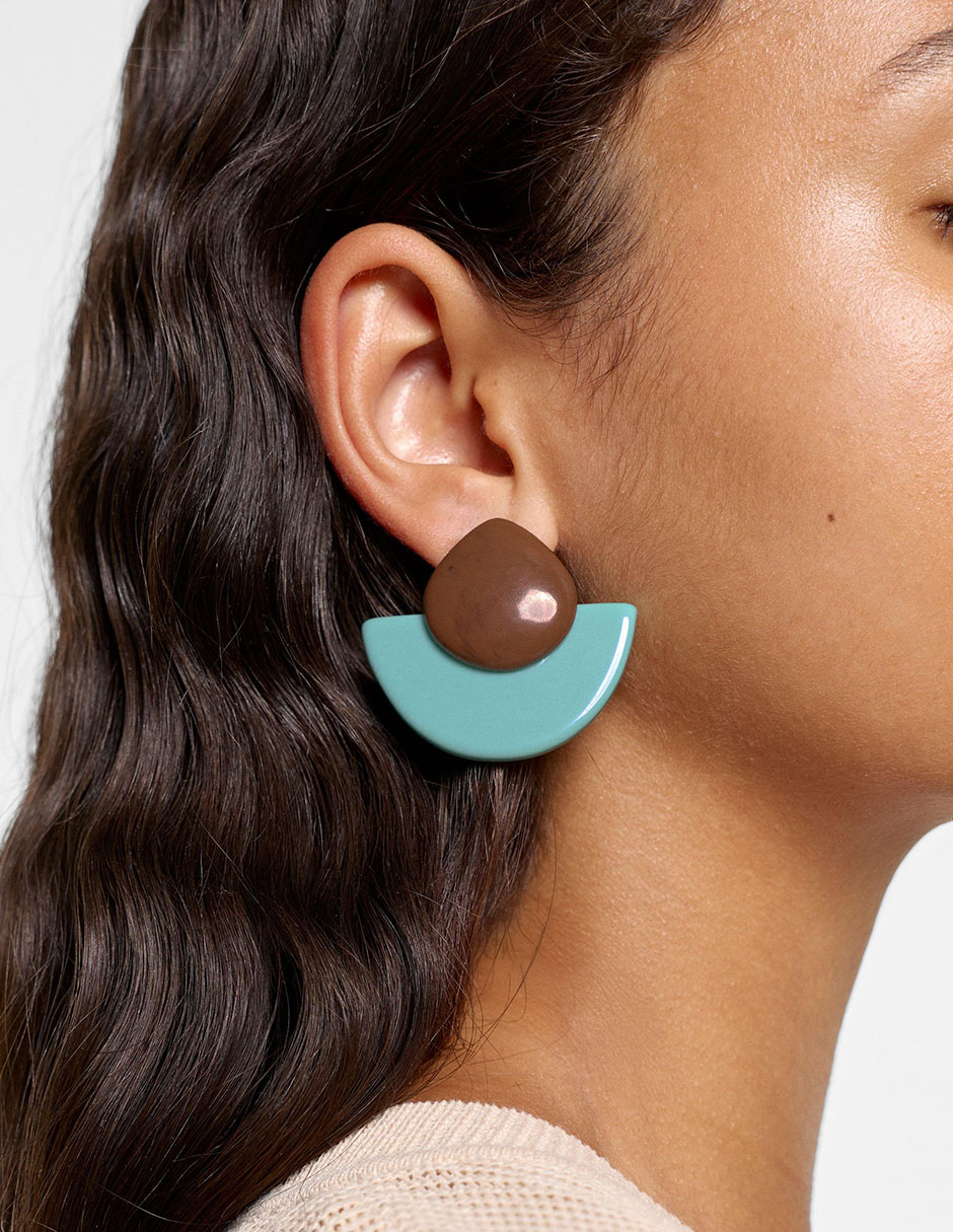 Aretes largos con acabado mate 3