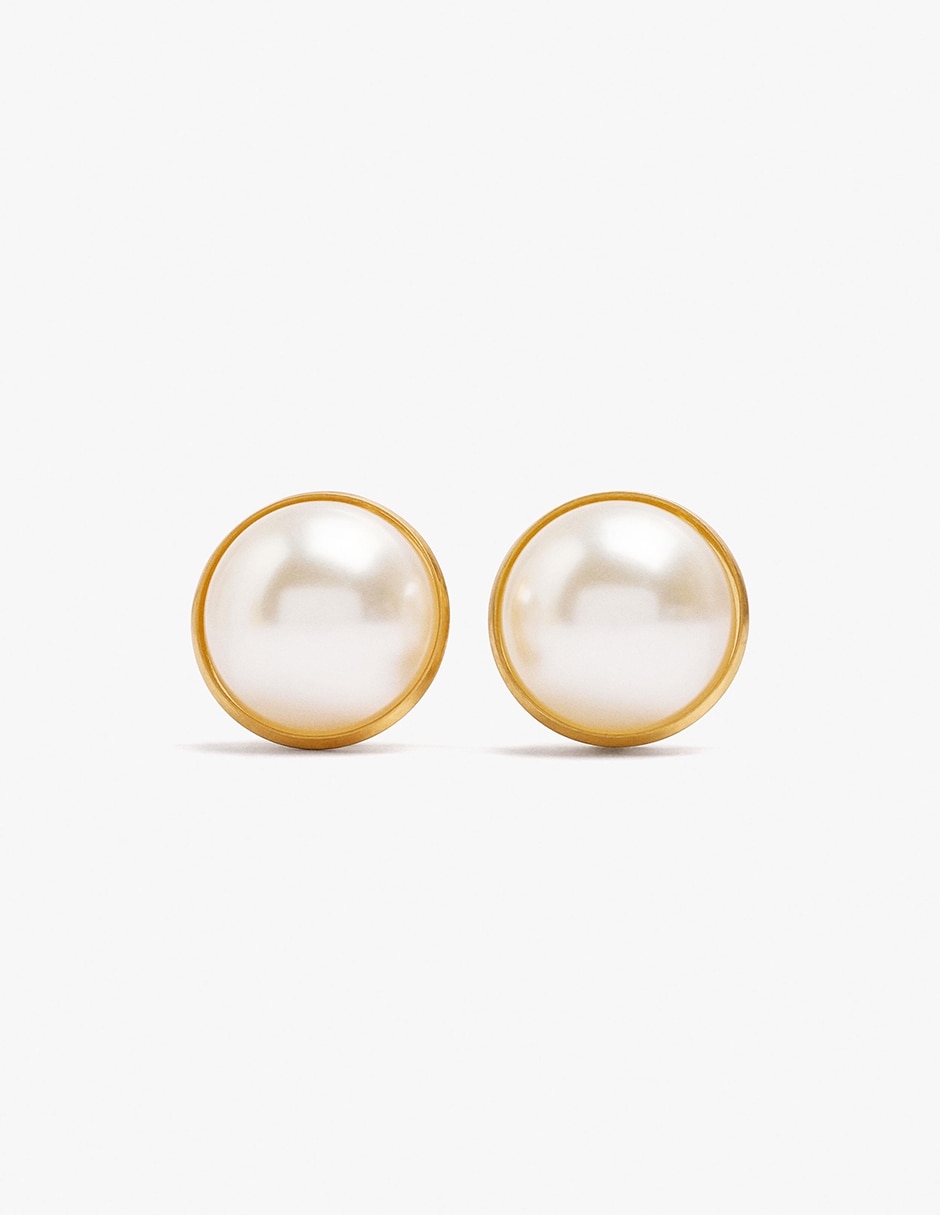 Aretes largos con acabado mate Aretes largos con acabado mate