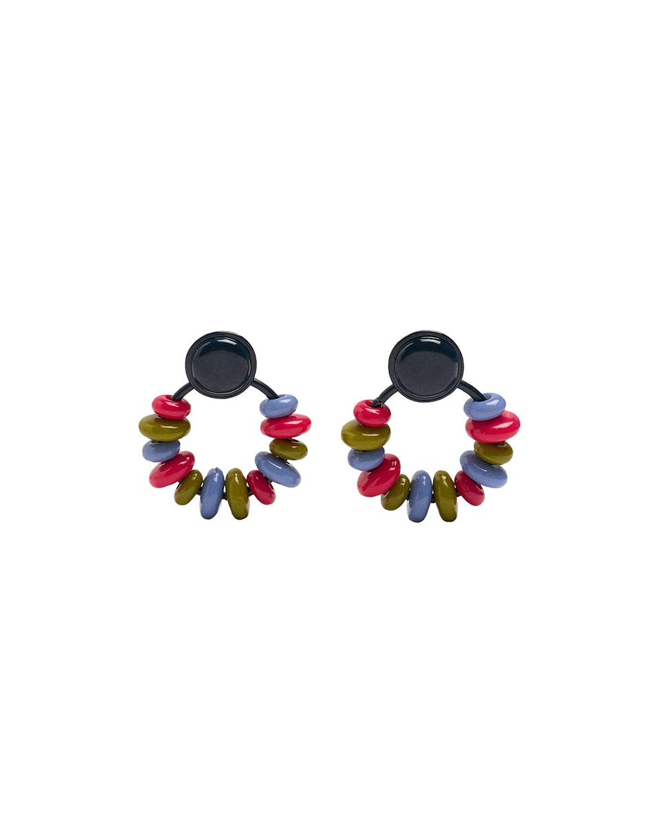 Aretes largos con acabado mate