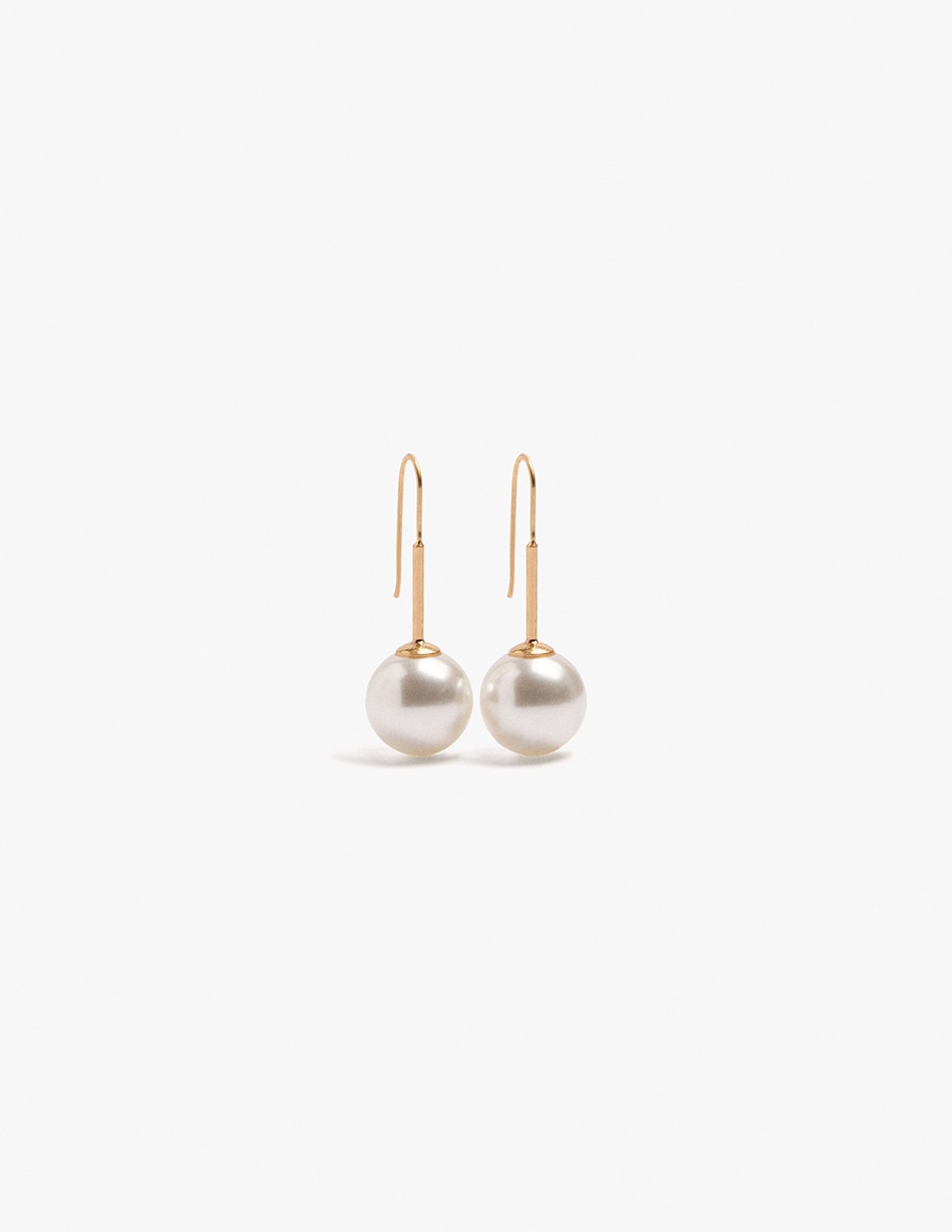 Aretes largos con acabado mate