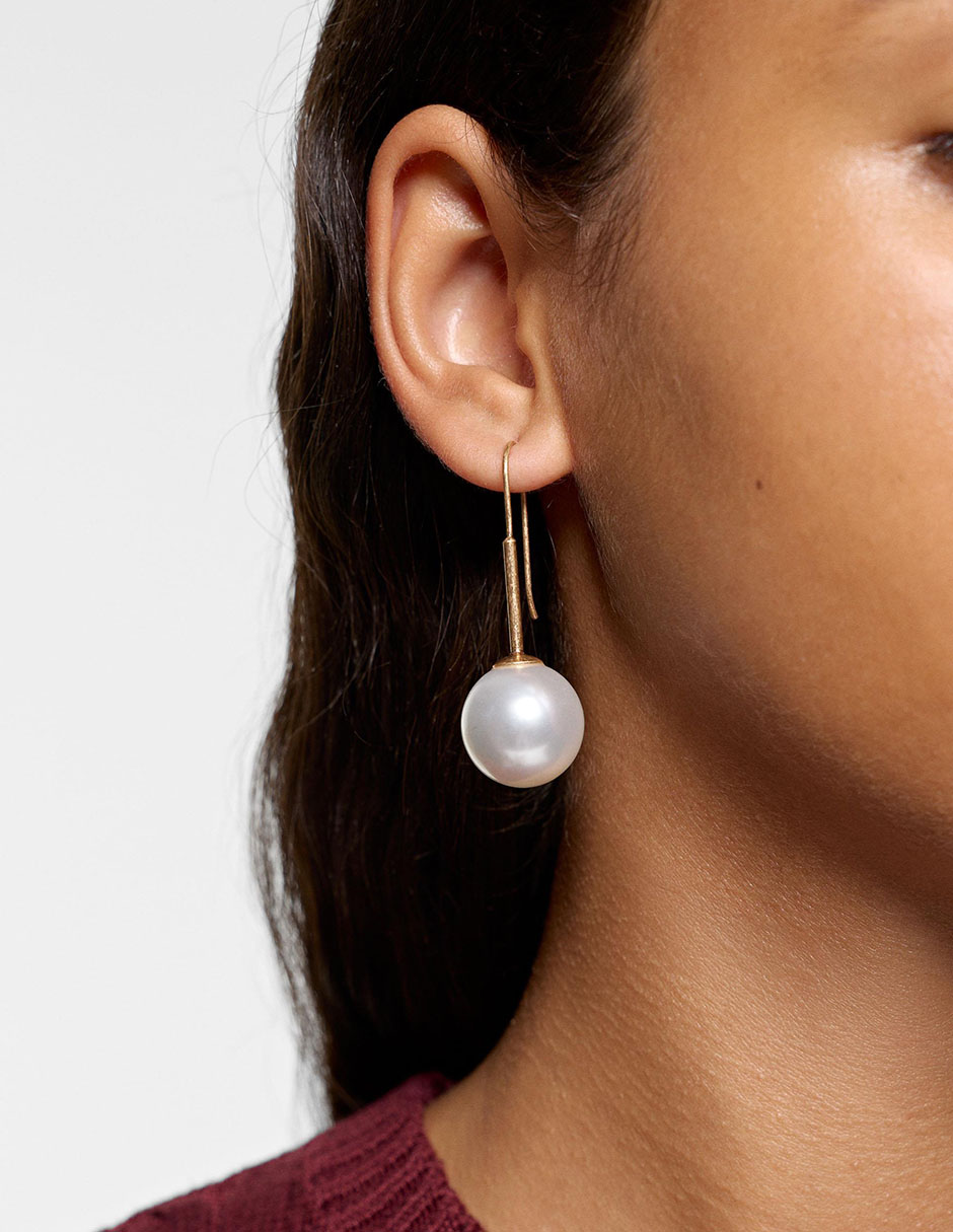 Aretes largos con acabado mate 3